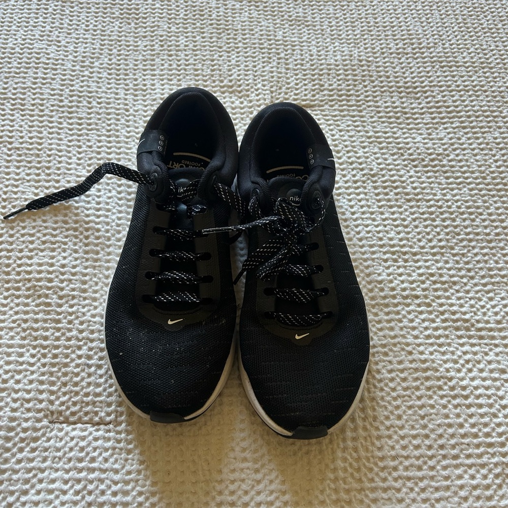 Nike Black and White Athletic Shoes